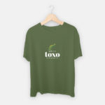 Sorprende regalando la nueva camiseta verde de Son un Toxo pero hai que quererme