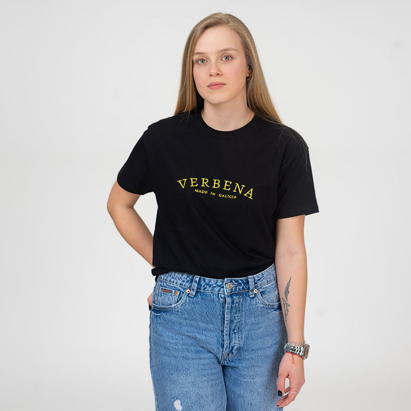 camiseta negra coleccion verbena